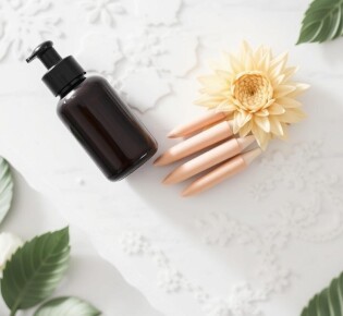 Beleza na Gestação: Como Cuidar da Pele, do Cabelo e Escolher Produtos Seguros